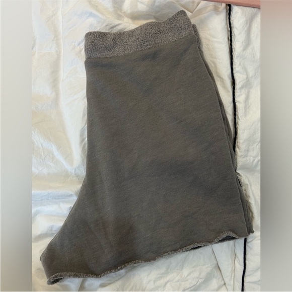 NWOT Free People Sweat Shorts Raw Hem - Picture 5 of 6